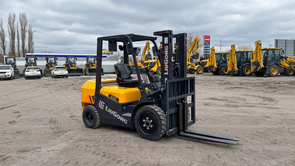 Вилочный автопогрузчик LiuGong CPCD35E Xinchai (3,5 тонны)