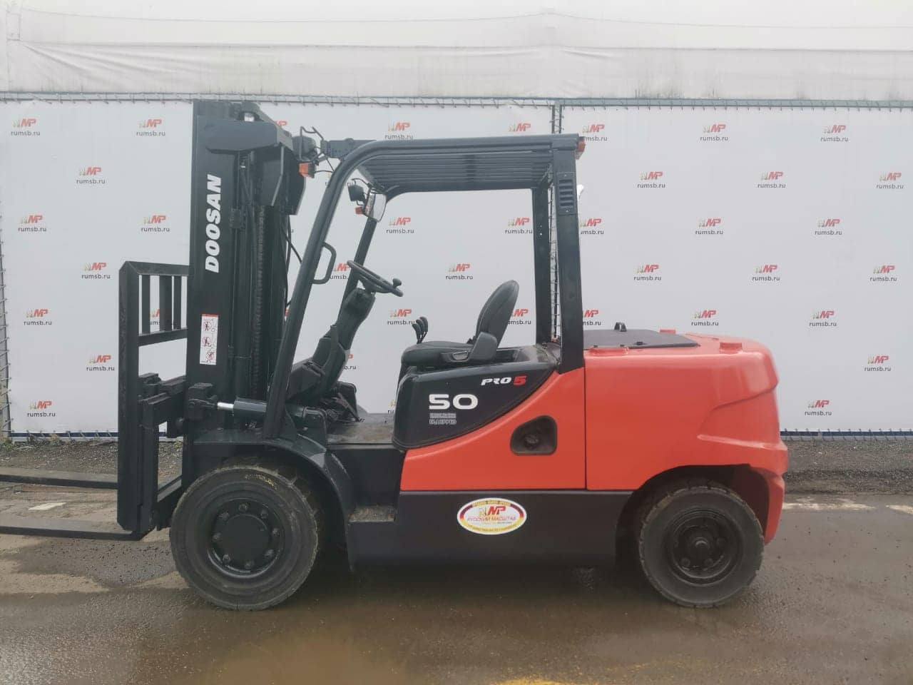 Дизельный погрузчик Doosan D50SC-5