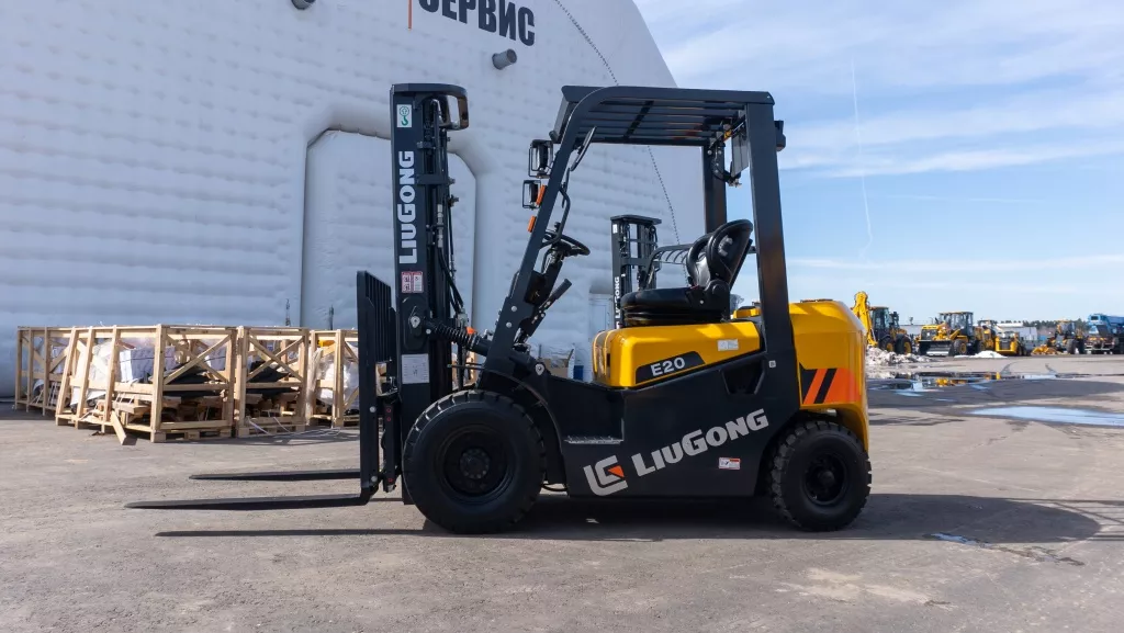 Вилочный автопогрузчик LiuGong CPCD20E Xinchai (2 тонны)