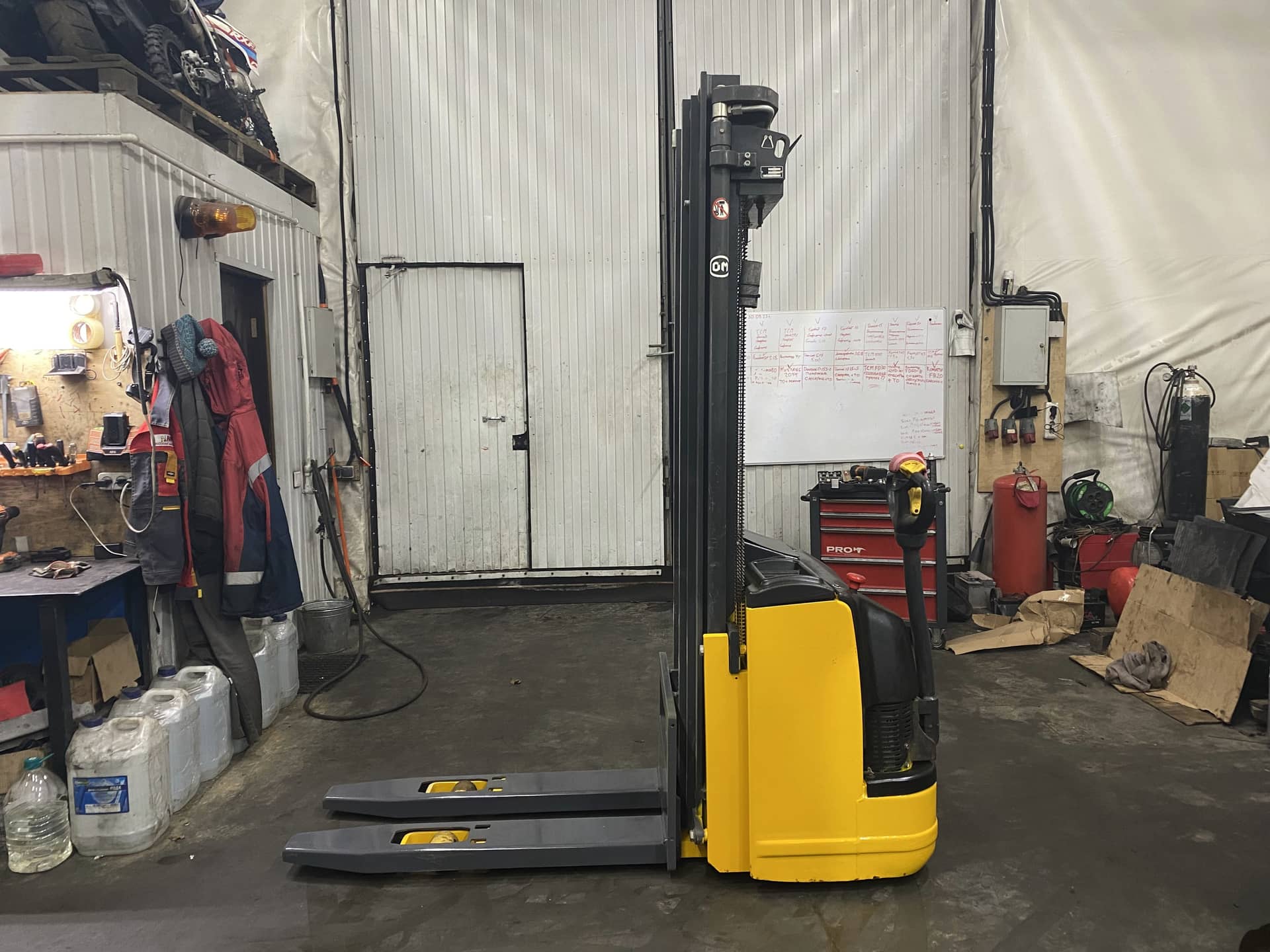 Электрический погрузчик om komatsu