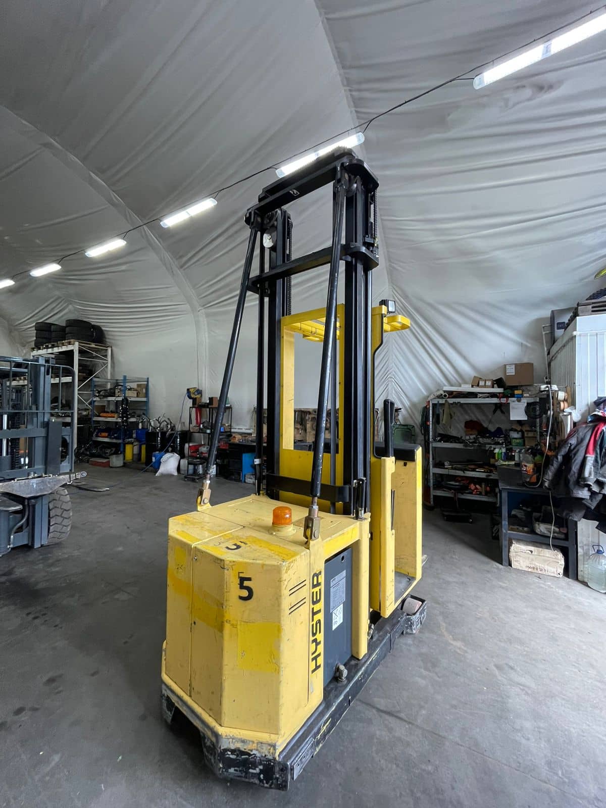 Комплектовщик паллет hyster k1,0m